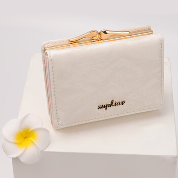 He jiagong cute wallet women's short style small and lightweight 2024 new large capacity wallet gradient multifunctional student cream white