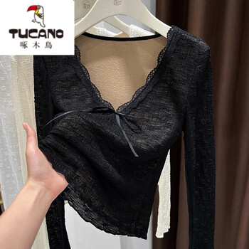 Woodpecker (tucano) lace edge v-neck bottoming shirt for women 2026 new long-sleeved velvet low-neck inner slim french lace shirt black s 80-90 pounds