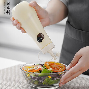 Sungsa japan imported plastic squeeze sauce bottle, condiment bottle, oil bottle, jam tomato salad honey bottle with lid, pointed mouth squeeze bottle, white with lid 250ml
