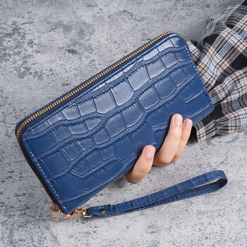 Domestic products strictly selected 2025 new women's long wallet feminine crocodile pattern hand wallet fashion trendy retro blue