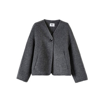 Late white new product winter old money quiet luxury style petite temperament top v-neck comfortable short wool coat gray one size