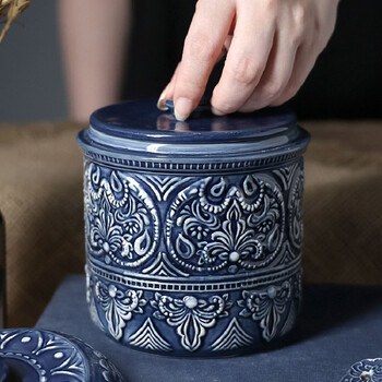 He jiagong baroque storage jar home kitchen storage jar candy jar tea jar high-end porcelain jar baroque 800ml stew pot