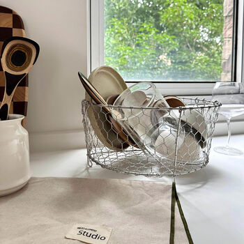 Fantasy hand-made stainless steel drain basket, hand-woven kitchen storage basket, fruit basket, snacks, dishes and sundries storage basket, small diameter 25cm