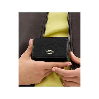 Coach women's wallet card holder design removable card holder zipper pocket snap button closure black leather material beige no size
