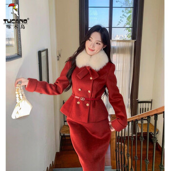 Woodpecker french style daughter-in-law style new year's red coat + high-waisted skirt suit for women 2025 autumn and winter new slimming outfit new year's red coat s recommended 80-95 pounds