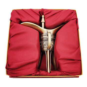 He jiagong pure copper-covered ancient cup, white wine bottle, three-legged tripod cup, creative ornaments, ancient mourning cup, wine set, gift set, large bronze cup, increased height, single cup, gift box