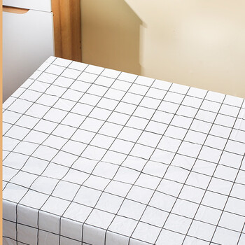 Yusenyi extra thick plaid disposable tablecloth round table plastic tablecloth printed dining table thickened rectangular business cloth hotel thickened black plaid 1.0mx1.4m 50 sheets