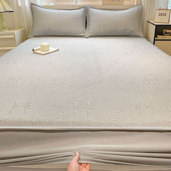 Yusen yi pink strawberry summer ice cool mat three piece sheet set student dormitory single soft mat bow tie gray ice bean bedding sheet 90cmx190cm