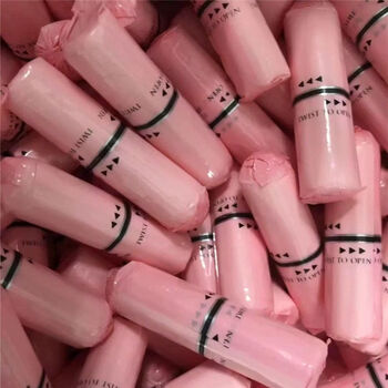 Kimberly-clark leak-proof 100-count european sanitary napkins imported for night use, multi-type, low-flux, pure cotton, non-sensory. kimberly-clark provides 10 napkins for more than 100 napkins. others