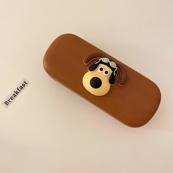 Fantasy ins cute cartoon glasses case for women with good looks, anti-fall and anti-pressure portable myopia glasses storage box, simple glasses hat * wood grain chestnut