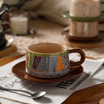 Tuojin imported quality light luxury retro ceramic coffee cup from japan, french niche medieval coffee latte art cup, high-looking cup, exotic cup and saucer set, free spoon