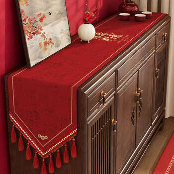 Yusenyi 2026 tv cabinet tablecloth with blessing character festive sideboard cover coffee table dining table wedding red strip anleruyi triangle bilateral tassel red chenille 35x210cm
