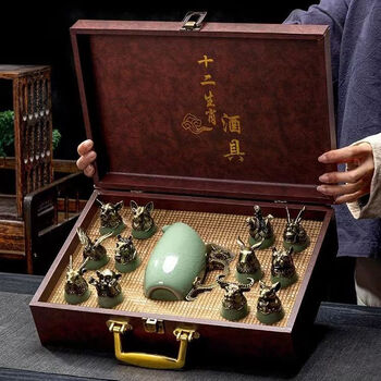 Fantasy wine set with twelve zodiac animal heads, ceramic white wine cup, wine divider, wine cup, high-end gift box, holiday gift, gift for elders, bronze 12 zodiac signs, ru kiln gift box