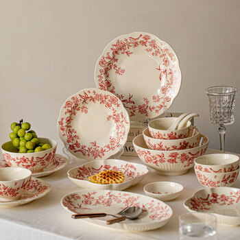 Glohh retro red floral ceramic bowl and plate set moving to a new home, wedding, household dishes, fine porcelain tableware set, retro flower, 11-piece set for two