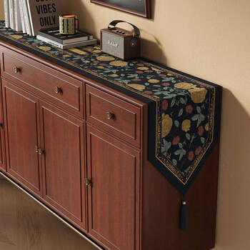 Yusenyi high-end sideboard and drawer cabinet with long strips of decorative bunting, shoe cabinet, tablecloth, dining table and coffee table top cover, large flowers in full bloom, triangular hanging tassel style, 32x180cm, suitable for desktop length 120+140cm