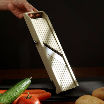 Japanese imported vegetable cutting artifact multi-functional grater potato shred grater slicer household off-white