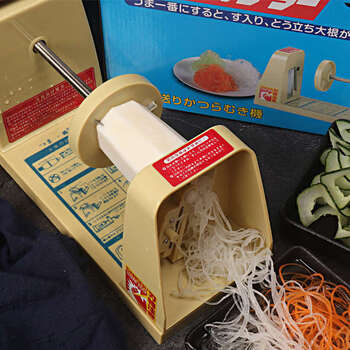 Yusenyi qiansi potato hand-cranked grater machine cuts 21mm thin extra-long white carrot commercial automatic yellow