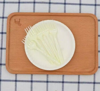 Fantasy plate and fork disposable tableware combination birthday plate package four-in-one plastic knife, fork and plate set 5 discs 5 forks 100 sets