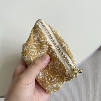 Other exquisite embroidery women's coin purse pure cotton fabric jewelry lipstick id card holder for mother gift mini yellow