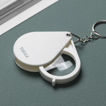 Home katei story japanese brand portable lightweight folding pocket magnifying glass high-definition high-power reading for the elderly reading books and newspapers medicine bottle portable folding magnifying glass