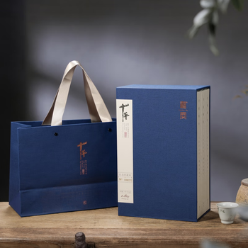 Upward freedom anhua black tea black brick tea high-end boutique gift box ten years gold award black brick king 600g*3 boxes 2022