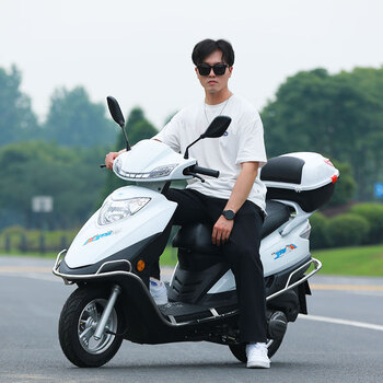 Jilang honda 125 eagle diamond rain diamond scooter motorcycle fuel vehicle moped vehicle national iv efi can be licensed complete vehicle white fuel-saving version national iv efi can be licensed free shipping