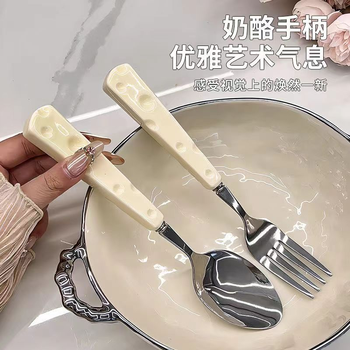 Jingdie cute ins cheese spoon fork wheat chopsticks three-piece set student children portable tableware storage box set cute cheese-single spoon