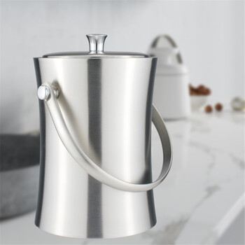 Sanqia double-layer stainless steel ice bucket with lid, ice cube and ice bucket, beer bar ktv portable ice bucket with water barrier and ice clip, round handle (2l)