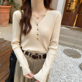 Yu zhaolin (yuzhaolin) women's bottoming shirt with small fragrance style spring and autumn 2025 new v-neck sweater soft waxy sweater long-sleeved early spring top