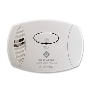 First alert carbon monoxide alarm plug-in 85 db 7 year warranty requires transformer