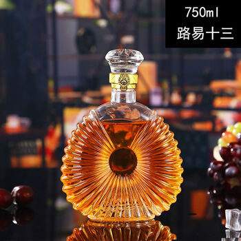 Transparent glass wine bottle, red wine bottle, sealed grape soaked wine bottle, homemade grape wine bottle decanter, louis xiii