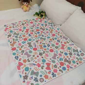 Double silk soft double-sided pure cotton aunt pad menstrual pad mattress menstrual period anti-side leakage student female dormitory room pad washable white background small floral 70x100cm