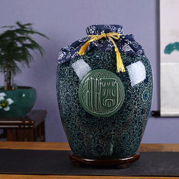 Porcelain yun jingdezhen ceramic wine jar with sealing cover household wine storage tank empty wine jar large wine jar handmade white wine jar bubble wine jar full flower - 50 pounds non-porous