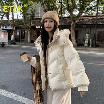 Etlk new winter style simple and fashionable color matching thickened down jacket women's short loose style white duck down jacket maillard white new national standard 90 down s 90-120 catties (small people must take the card number smaller)