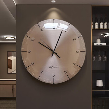 Qutong 2026 new light luxury clock high-end atmospheric wall clock modern simple clock living room hanging watch wall hanging creative high-end aluminum wood convex surface 16 inches