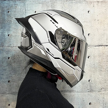 Orz motorcycle helmets for men and women, full-face helmets, four-season bluetooth slot, four-season large tail fin motorcycle running helmets, 3c certification, new national standard a1 silver gundam, silver-plated mirror 2xl