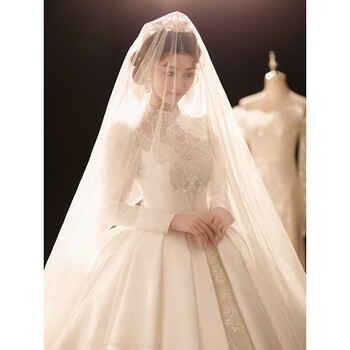 Long-sleeved main wedding dress 2023 new bride french retro palace style satin main yarn large tail autumn floor-length style m