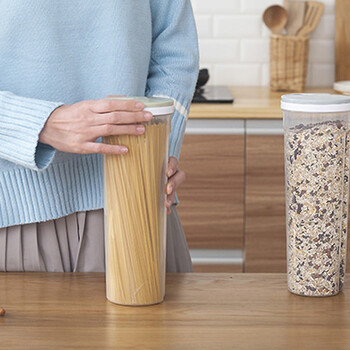 Yiyi controllable amount noodle box plastic sealed jar grain storage jar storage box food storage preservation box controllable amount noodle jar (mixed colors randomly sent)