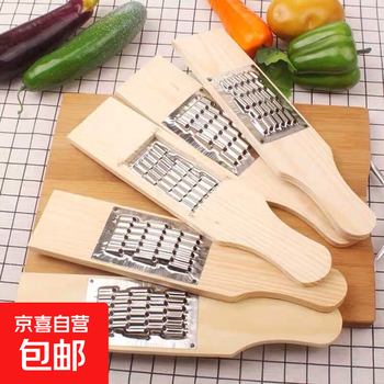 Kitchen multifunctional stainless steel copper sheet radish grater potato shredder pine board grater household stainless steel sheet 7*8 hole diameter 4mm