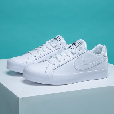 nike ao2810 110