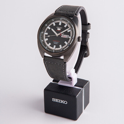 Shop SEIKO 2018 Cruise Mechanical Watch Analog Watches (SRPB73) by  Anjelica.M | BUYMA
