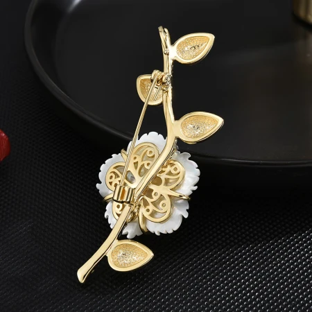 Gunai shell flower brooch women's high-end pearl corsage temperament luxury suit coat pin buckle clothes collar pin accessories X403 elegant shell flower brooch