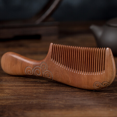 Creative art peach wood comb female head massage comb male hairdressing comb straight hair comb wife birthday gift for girls practical for mother