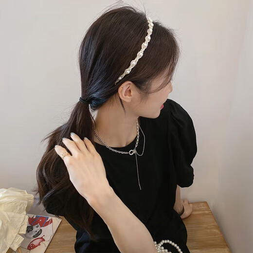 Xiang Wan hairband hairpin celebrity pearl hairband female headwear fairy headband hairpin going out versatile hair accessories headwear