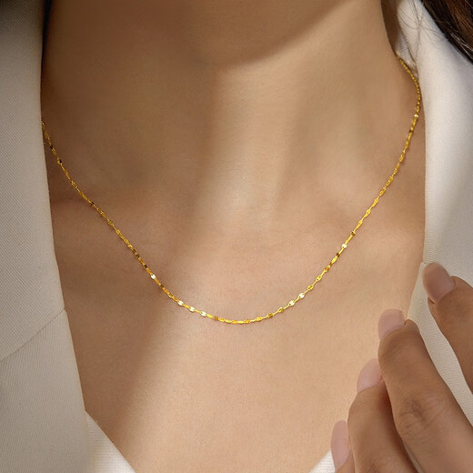 Hi Diamond 18K Gold Necklace Lip Chain Simple Fashionable K Gold Necklace for Wife and Girlfriend Plain Gold Colored Gold Clavicle Chain Yellow 18K Gold Approximately 0.54g