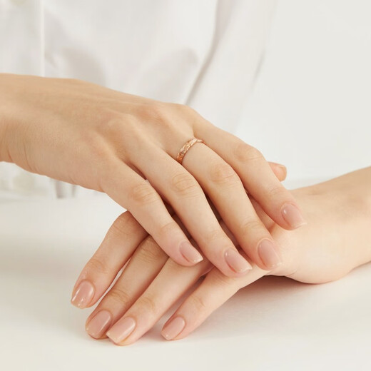 Chow Sang Sang (CHOW SANG SANG) k gold ring 18k gold love secret Cupid feather color gold ring 91919R 11 circles