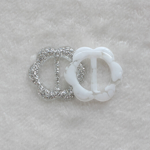 Corner buttons, silk scarf buttons, plum blossom buttons, T-shirt buttons, scarf round buttons, decorative buckles, belt buckles, brooch buttons, No. 2 white