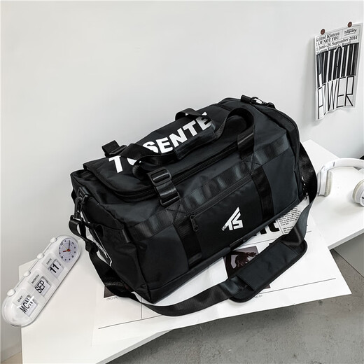 赟娅户外轻便背囊运动登山包大容量徒步防泼水爬山旅行背包双肩包男女 黑色【70L大容量 可登机】