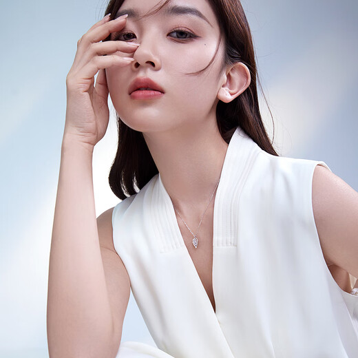 Saturday Fortune PT950 Shining Leaf Platinum Pendant for Women B0610595 About 2.83g 40+5cm Birthday Gift