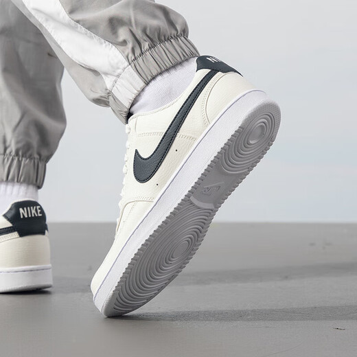 
Nike (NIKE) official ship store men's shoes summer sports shoes COURT non-slip wear-resistant low-top shoes fashionable and comfortable casual shoes HQ4867-101/simple version Air Force One/white dark blue 40